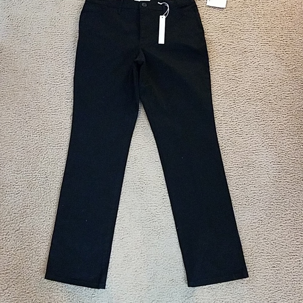 GLORIA VANDERBILT KHAKI SLACKS. 6S